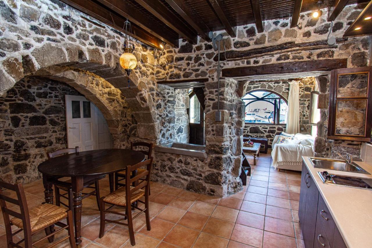 Plousiadi΄S Stone House Lejlighed Skála Eksteriør billede