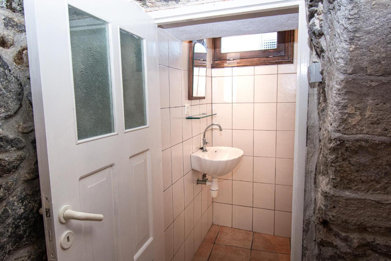 Plousiadi΄S Stone House Lejlighed Skála Eksteriør billede