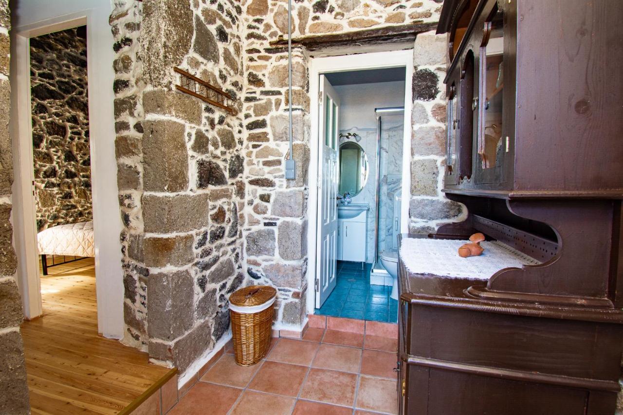 Plousiadi΄S Stone House Lejlighed Skála Eksteriør billede